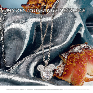 Collar con Colgante de Mickey en Plata de Ley S925 Chapada en Oro Sin Níquel, con Moissanita de 1 Quilate Certificada por GRA, para Mujer - Product Image 2