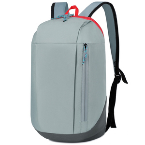 <span class=keywords><strong>Sac</strong></span> à dos de randonnée léger / <span class=keywords><strong>Sac</strong></span> à dos multi-usages résistant à l'eau pour femmes et hommes, tissu Oxford pour voyage et camping, vert brume - Product Image 2