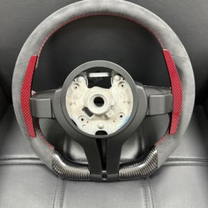 Volante Deportivo YLC de Fibra de Carbono y Cuero Suede Antideslizante para <span class=keywords><strong>BMW</strong></span> F25 F82 F45 X5 E53 E46 E92 M3 X1 F48 X3 F25 X3 E8 - Product Image 1