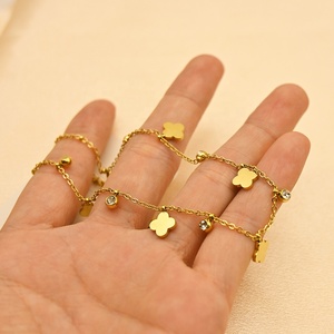 不锈钢项链简约四叶草长条小吊坠设计感链项链女性项链 - Product Image 4