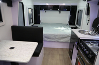 Caravana Móvil Pequeña de Turismo a Buen Precio, Remolque de Camping con Baño