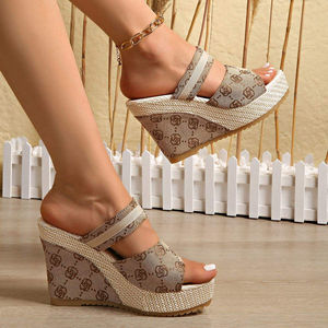 Chaussons de luxe de créateur, vente en gros directe d'usine, chaussons ouverts, chaussons en toile, talons compensés d'été, chaussons tendance - Product Image 3