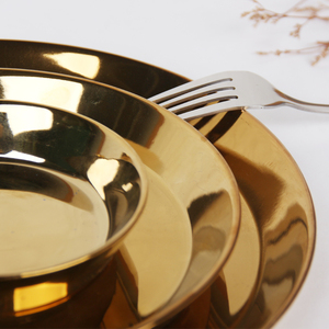 Ensembles de vaisselle de luxe en <span class=keywords><strong>céramique</strong></span> plaqué or de style arabe personnalisé plat et <span class=keywords><strong>plateau</strong></span> de service à motif végétal pour les mariages - Product Image 2