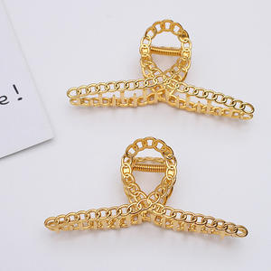 <span class=keywords><strong>Pinces</strong></span> à cheveux à grande chaîne en filigrane de 4.5cm x 11.5cm pour tenir les queues de cheval <span class=keywords><strong>pinces</strong></span> à cheveux croisées en alliage de Zinc Barrettes épingles à cheveux requin - Product Image 5