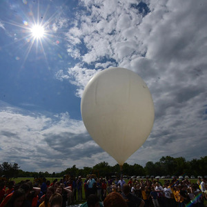 Tùy Chỉnh Vòng Hình Khí Tượng Lớn Cao Su Khổng Lồ Thời Tiết Bóng Độ Cao Âm Bóng Với Thiner - Product Image 6