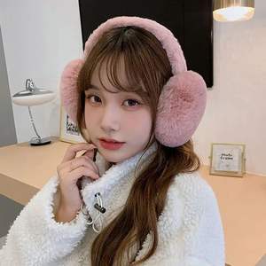 <span class=keywords><strong>Cache</strong></span>-oreilles d'hiver chaud Fille Fluffy Fold Burger Shape Women Headphone Earmuffs Soft Cashmere Solid Cute Warmer Fake Fur Earlap - Product Image 3