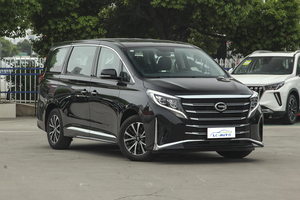2025 GAC Trumpchi M8 GN8 Luxury 7 Seater MPV 4WD New Energy Vehicle Offre Spéciale for Laos Market - Product Image 3