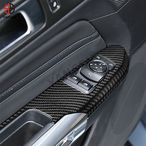 Accessoires de voiture en fibre de carbone, panneau de verrouillage de porte de lève-vitre, autocollant de garniture modifié pour <span class=keywords><strong>Ford</strong></span> Mustang 2024 2025 - Product Image 4