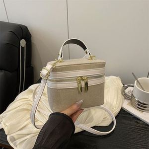Bolso de Mano de Cuero PU de Lujo para Mujer con Diseño Multifuncional Impermeable de Hombro y Cruzado, Nuevo Estilo de Patchwork de Moda - Product Image 4