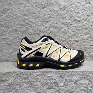 Chaussures de sport pour hommes et femmes au design luxueux, de haute qualité, rétro, personnalisées, pour la randonnée, la course à pied, le basketball, respirantes, à lacets, toujours tendance - Product Image 3