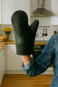 Custom Logo Printed Honeycomb Design <b>Silicone</b> Oven Mitts with Cotton Lining Heat Resistant Dishwasher Safe BBQ & Kitchen Gloves - Product Image 3