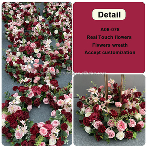 Corona de Flores Rojas con Flores Blancas SMOOTH A06-078 para Decoración de Bodas, Centro de Mesa para Velas - Product Image 3