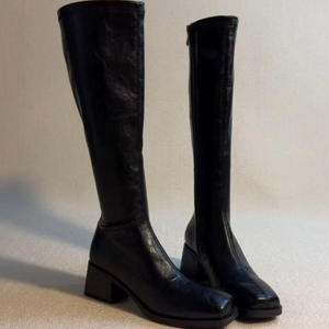 Versión de Cuero Vacuno~Nuevas Botas Altas de Tacón Medio Estilo Británico de Cuero Genuino para Mujer, con Punta Cuadrada, Cierre Lateral y Diseño por Debajo de la Rodilla - Product Image 1