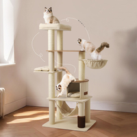 Arbre à chat Cloud Cat Classic en bois, design moderne inspiré de la nature, durable pour chats et chiens, utilisation saisonnière, emballé dans un carton