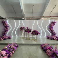 Panneau de fond de scène incurvé à LED Muwei pour mariage - Panneau d'affichage personnalisé en fer et PVC pour la décoration de scène d'événements et de fêtes