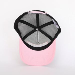 Gorro de malla deportiva de algodón negro de 5 paneles personalizado al por mayor, gorra de camionero clásica con parche tejido y logotipo bordado de alta calidad para hombre - Product Image 6