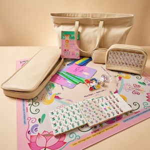 Jeu de tuiles de mahjong américain en acrylique plastique de luxe à double couche, épaisses, transparentes, rouges et scintillantes, avec sacs - Product Image 1