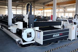 Equipo Láser Potente de 2KW 3KW 6KW, Máquina de Corte Láser Precisa, <span class=keywords><strong>Cortadora</strong></span> Láser Rotatoria para Placas Metálicas, <span class=keywords><strong>Cortadora</strong></span> de Láser para Láminas y Tubos Metálicos - Product Image 3