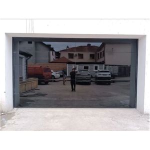 <span class=keywords><strong>Porte</strong></span> <span class=keywords><strong>de</strong></span> <span class=keywords><strong>garage</strong></span> <span class=keywords><strong>sectionnelle</strong></span> noire avec <span class=keywords><strong>kit</strong></span> <span class=keywords><strong>de</strong></span> quincaillerie moteur intégré, isolée thermiquement en PU, <span class=keywords><strong>pour</strong></span> villa - Product Image 6