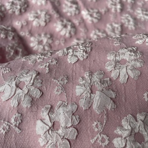 Tessuto Jacquard Goffrato in Poliestere con Motivo 3D in Rilievo per Abbigliamento - Product Image 5