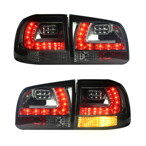 YU GUANG per VW <span class=keywords><strong>Touareg</strong></span> <span class=keywords><strong>7L</strong></span> accessori per auto a 2003 2010 a LED per aggiornamento della luce posteriore del freno del faro posteriore del lifting fanale posteriore rosso - Product Image 1