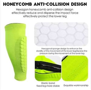 Protège-tibias de football personnalisés de haute qualité avec sangle de maintien en nid d'abeille et manchon de compression du mollet - Product Image 4