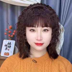 วิกผมยาวหยิกแบบมีหน้าม้าปัดข้าง ยี่ห้อในประเทศ แบบคาดผม ทำจากเส้นใยคาเนคาลอน ไม่ต้องใช้กาว เหมาะกับทุกรูปหน้า รุ่น BF182 7 - Product Image 5