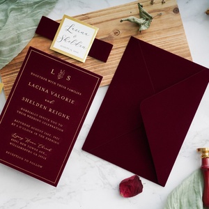 Invitaciones de Boda Impresas con Tipografía en Terciopelo Rojo y Dorado, con Estampado en Caliente con Lámina Dorada, Hechas en China, Personalizadas y en Oferta - Product Image 2