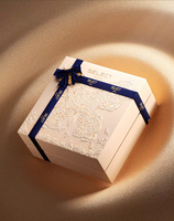 Boîte à bijoux artisanale haut de gamme pour collier, insert en velours, logo papillon 3D en relief, boîte cadeau rigide avec logo brillant en feuille métallique