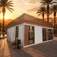 Maison conteneur modulaire surélevée et élargie de 30 pieds avec panneau mural WPC, porte vitrée, fenêtre, poste de garde, kiosque et bureau de chantier