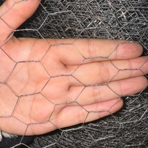 Malla de Alambre Galvanizado Hexagonal de 13 mm - Rollo de Malla de Alambre para Pollos de 1/<span class=keywords><strong>2</strong></span> Pulgada para Cercas y Manualidades - Product Image 4