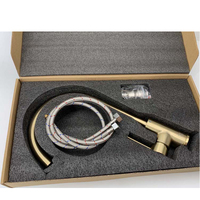 Robinet de cuisine ZOYUE en acier inoxydable 304 finition dorée, à poser sur plan, eau chaude et froide, col de cygne, vente en gros usine
