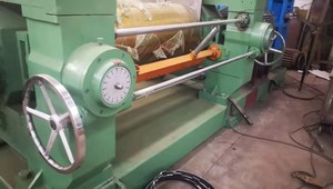 Mélangeur automatique à aimant en caoutchouc Mélange de caoutchouc de silicone <span class=keywords><strong>Fleshlight</strong></span> Machine de mélange de caoutchouc Henan - Product Image 3