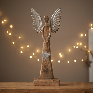 Centre de table de Noël en bois, ange artisanal, décoration de table de fête, ornement à ailes métalliques pour événements festifs - Product Image 2