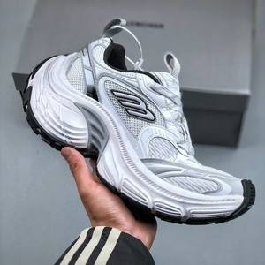 Chaussures décontractées unisexes à lacets respirantes à semelle épaisse vintage de haute qualité, originales, de Putian Paris, taille 10XL - Product Image 1