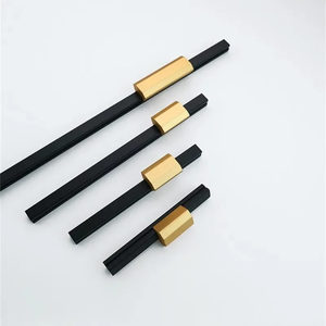 Poignées longues dorées pour meubles, poignées de porte d'armoire en alliage d'aluminium, boutons de tiroir de cuisine et de garde-robe, design moderne et durable - Product Image 4