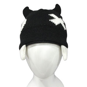 Berretto 3D Personalizzato con Corna da Diavolo Nero - Product Image 4