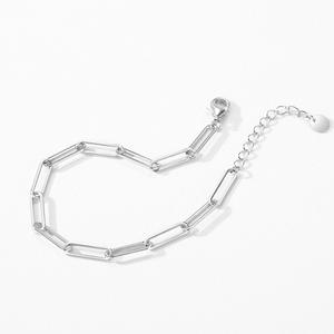 Pulsera de cadena minimalista con cierre de plata de ley S925, un elegante regalo para el uso diario de las mujeres. Versión personalizable en cobre. - Product Image 4