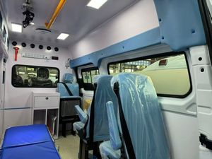 Nuevas camillas de ambulancia para transporte de pacientes a larga distancia para hospitales, servicios de emergencia, tipo de combustible diésel - Product Image 5