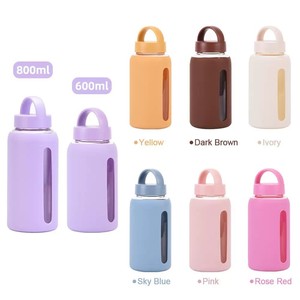 Bouteilles en <span class=keywords><strong>verre</strong></span> borosilicate portables de 600 ml et 800 ml, bouteilles personnalisées pour le thé au lait, le café, l'<span class=keywords><strong>eau</strong></span>, avec couvercle anti-fuite - Product Image 1