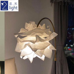 Lustre nuage nordique minimaliste moderne, source de lumière LED E26, abat-jour rond en papier à tête unique pour salon - Product Image 1