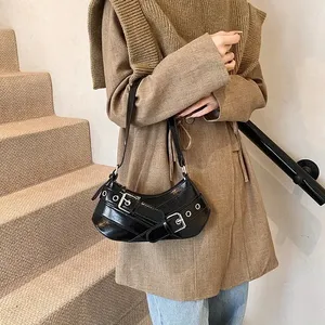 กระเป๋าสะพายไหล่ผู้หญิง แฟชั่นหนัง PU กระเป๋าใต้วงแขนดีไซน์ย้อนยุค กระเป๋าทรงอานม้าสำหรับผู้หญิง - Product Image 5