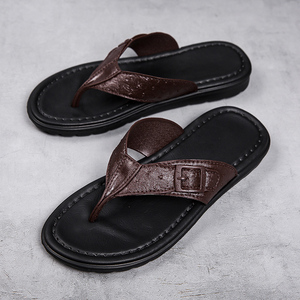 Las sandalias de playa tipo chanclas de talla grande más vendidas para hombre en el verano de 2026 son las nuevas para uso diario. - Product Image 1
