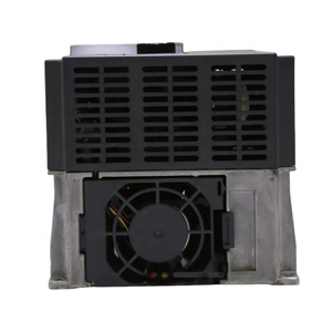 Variateur de fréquence (VFD) FR-E740-2.2K-CHT 100 % neuf, à usage général et à économie d'énergie, pour charges industrielles de petite à moyenne taille, en stock - Product Image 5