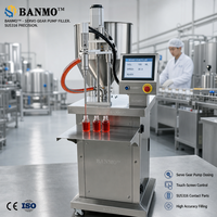Machine de remplissage à pompe à engrenages en acier inoxydable 316 à entraînement servo vertical de haute précision avec trémie conique pour un dosage volumétrique précis