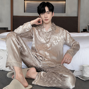 Vente <span class=keywords><strong>en</strong></span> gros de pyjamas <span class=keywords><strong>en</strong></span> <span class=keywords><strong>soie</strong></span> glacée haut de gamme pour hommes ensemble de vêtements de maison amples grande taille pour toutes les saisons et vêtements de plein air - Product Image 6