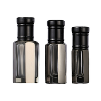 Vente en gros de flacons de parfum en verre de 30 ml avec système de roulement à bille, estampage à chaud, revêtement en cendre minérale, système de roulement à bille en spirale, diffuseur de roseaux