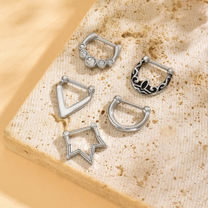 Anneau nasal tendance en acier inoxydable en forme de fer à cheval avec placage argent/or, unisexe, pour le nez et les oreilles, designs triangulaires/en forme de <span class=keywords><strong>D</strong></span> - Product Image 4