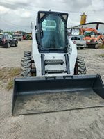Minicargadora usada original Bobcat S300 con excelentes condiciones de trabajo, alta calidad, precio barato de fábrica a la venta