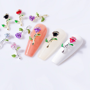 Adornos de <span class=keywords><strong>Uñas</strong></span> 3D con Flores de Rosa y Esmalte de Colores, Diamantes de Imitación, Decoración de <span class=keywords><strong>Uñas</strong></span> con Flores de Rosa de Aleación, Joyería para <span class=keywords><strong>Uñas</strong></span> para Festivales - Product Image 2